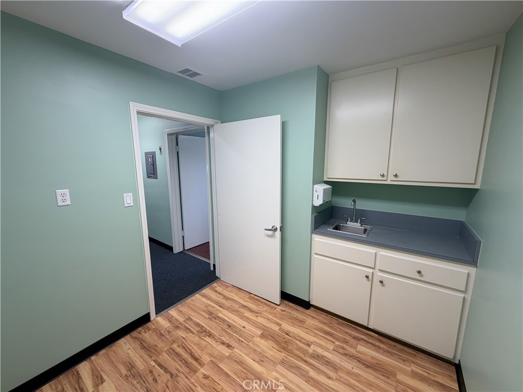 1044 E Chapman 1042, Orange CA 92866 - photo 20