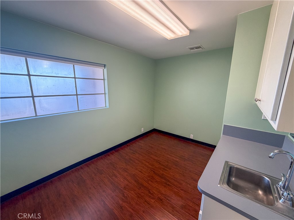 1044 E Chapman 1042, Orange CA 92866 - photo 21