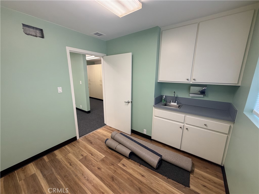 1044 E Chapman 1042, Orange CA 92866 - photo 24