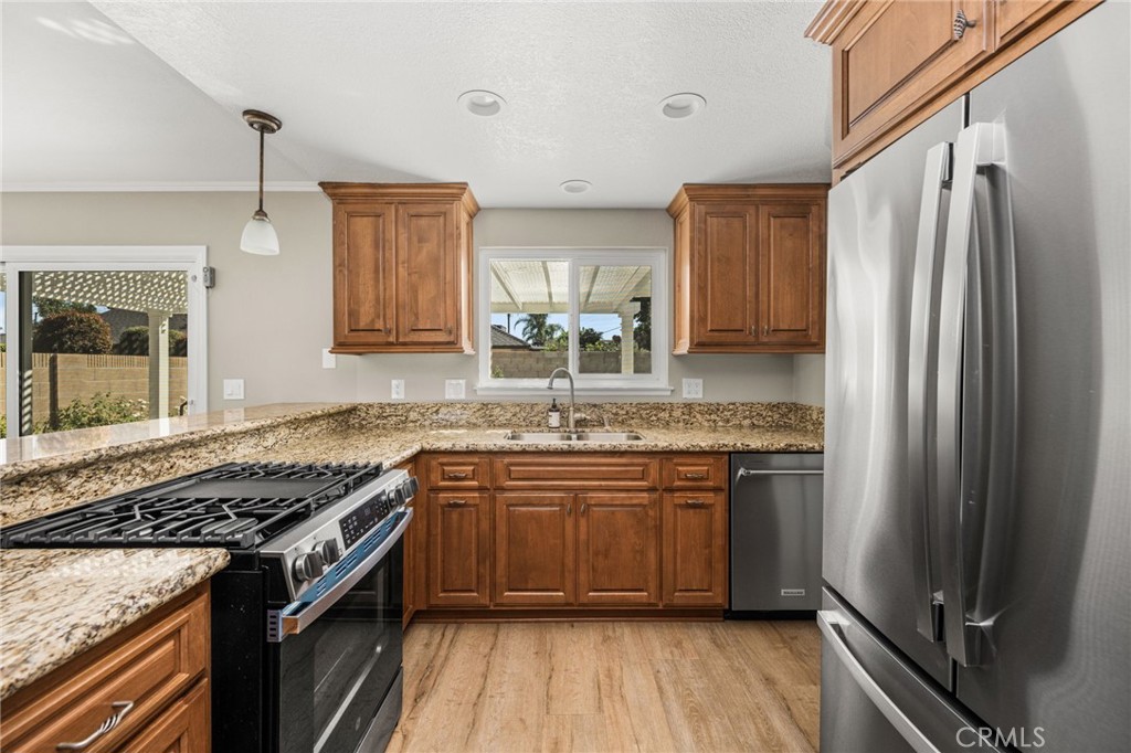 1046 E Chalynn, Orange CA 92866 - photo 12