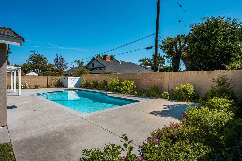 1046 E Chalynn, Orange CA 92866 - photo 15