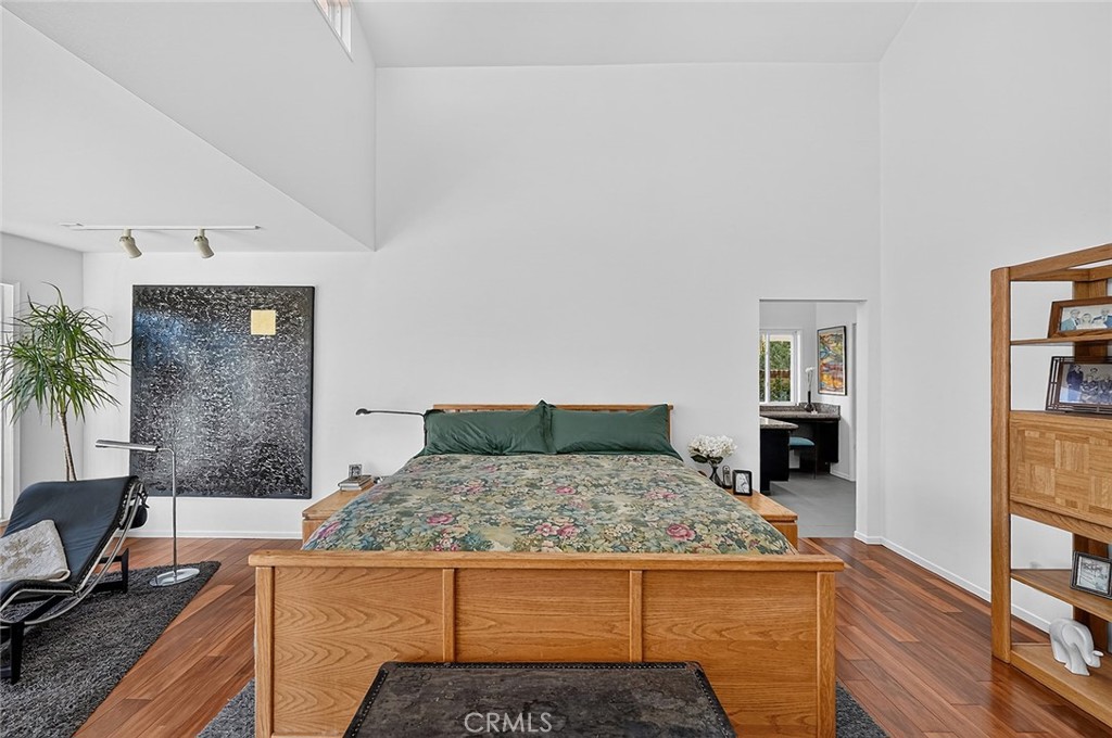 Spacious suite with 2 layers of windows - 10571 Morada, Orange CA 92869 - photo 34