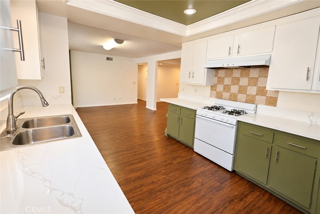 1087 N Greengrove, Orange CA 92867 - photo 9