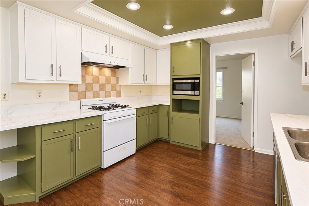 1087 N Greengrove, Orange CA 92867 - photo 10