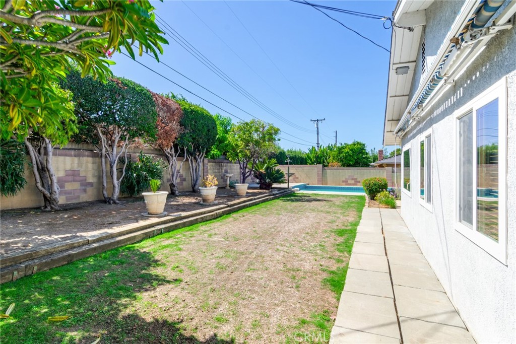 1102 E. Amber Avenue, Orange CA 92865 - photo 32