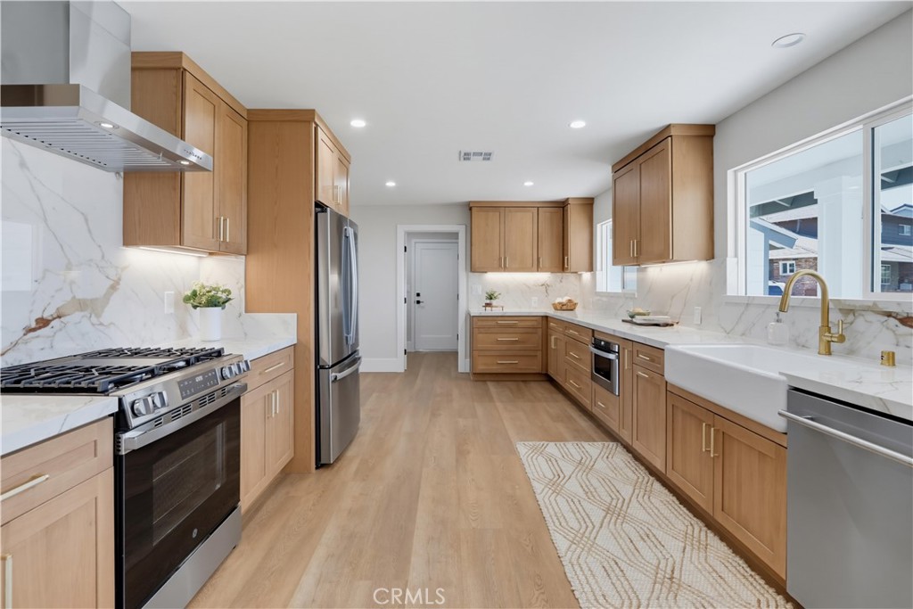 1195 N Lincoln, Orange CA 92867 - photo 8