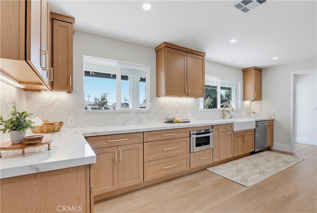 1195 N Lincoln, Orange CA 92867 - photo 11