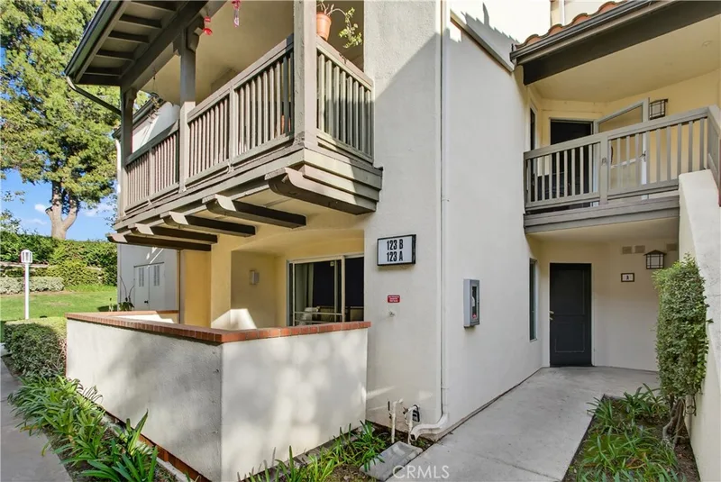 123 S Cross Creek A, Orange, CA 92869