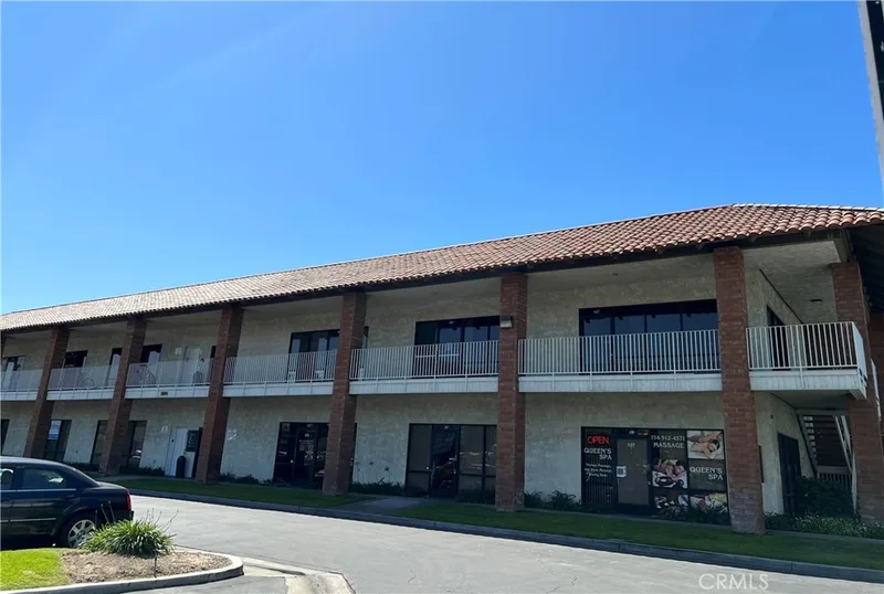 1234 W Chapman W 205, Orange, CA 92868