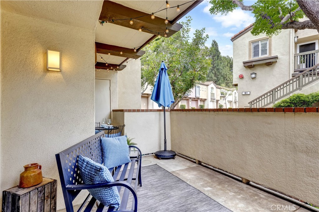 Private patio - 129 N Cross Creek, Orange CA 92869 - photo 34