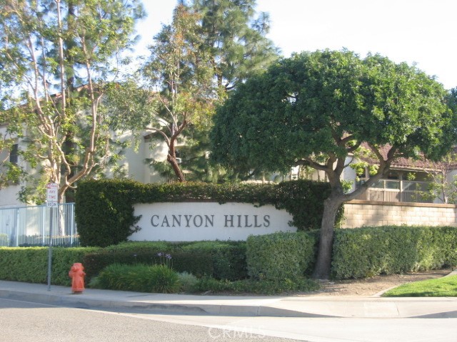 Community Entrance - 129 N Cross Creek, Orange CA 92869 - photo 38