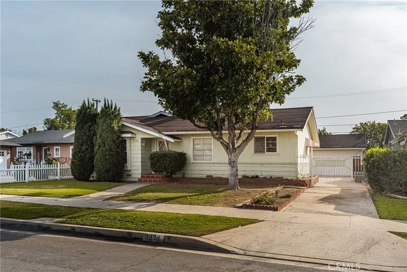 1324 E Lomita Avenue, Orange, CA 92867