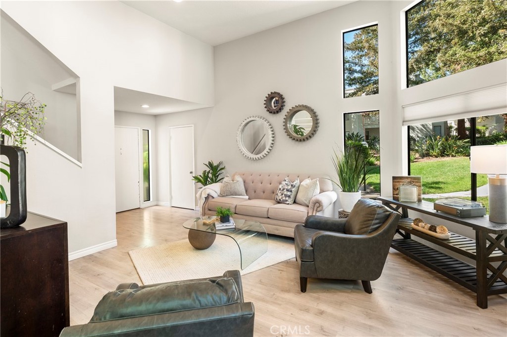 152 N Singingwood Street 11, Orange CA 92869 - photo 1