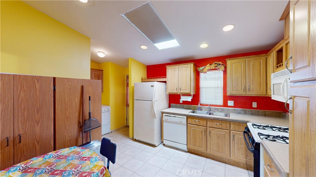 1540 E Trenton Avenue 125A, Orange CA 92867 - photo 2
