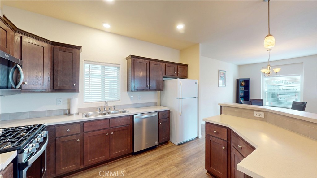 1540 E Trenton Avenue 95, Orange CA 92867 - photo 3