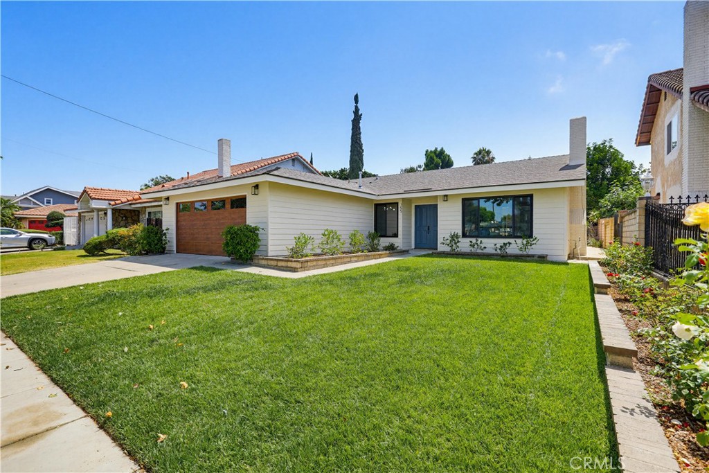 155 S Lincoln, Orange CA 92866 - photo 1