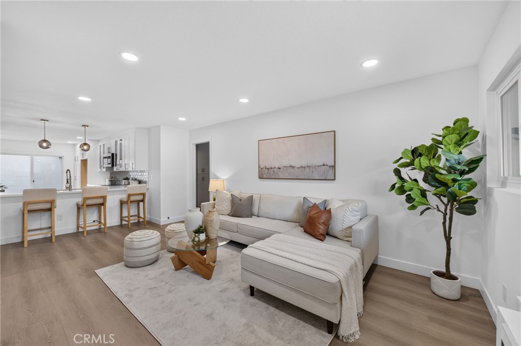 1800 E Heim Avenue 22, Orange CA 92865 - photo 2