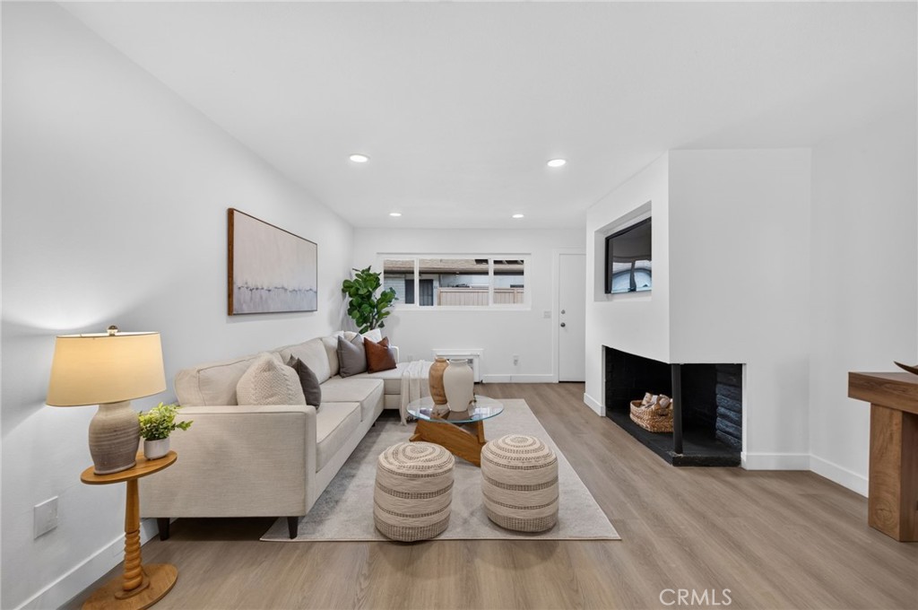 1800 E Heim Avenue 22, Orange CA 92865 - photo 9