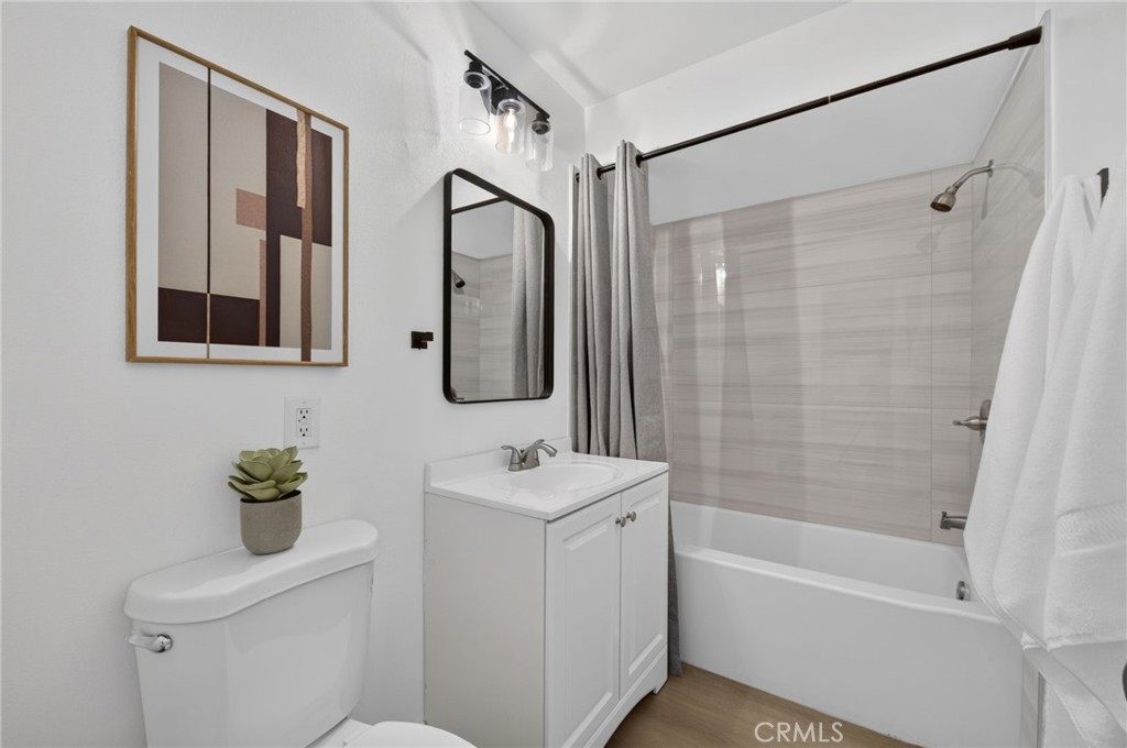 1800 E Heim Avenue 22, Orange CA 92865 - photo 17