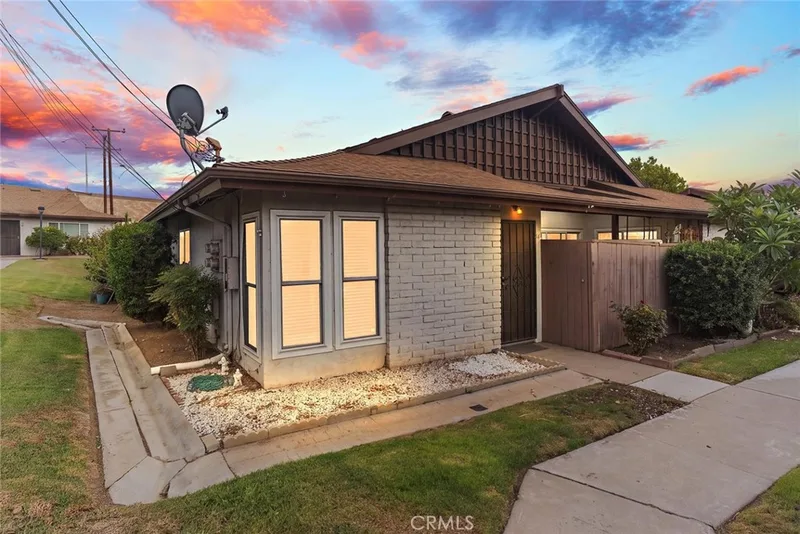 1800 E Heim, Orange, CA 92865