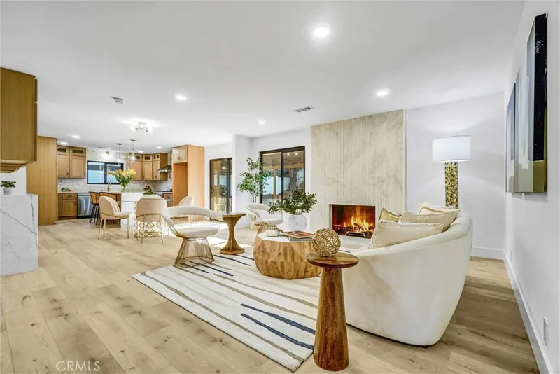 1834 E Sunview Drive, Orange, CA 92865