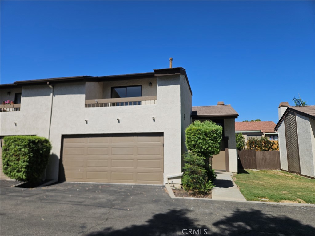 19072 E Country, Orange CA 92869 - photo 1