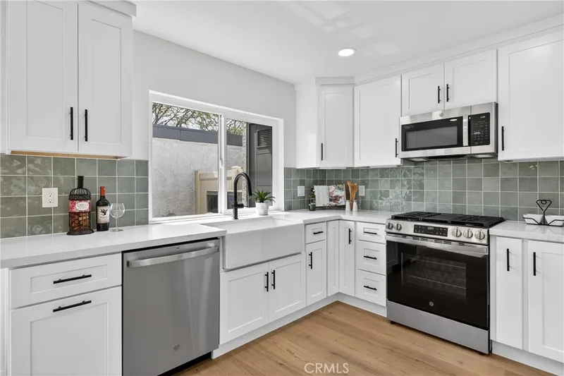 1910 W Palmyra 112, Orange, CA 92868