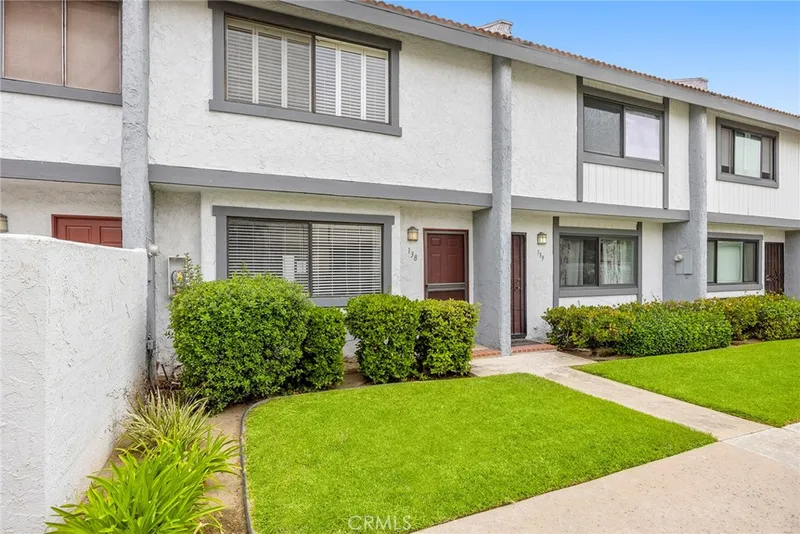 1910 W Palmyra Ave 138, Orange, CA 92868