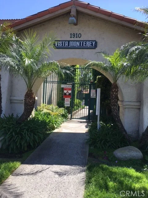 1910 W Palmyra Avenue 133, Orange, CA 92868