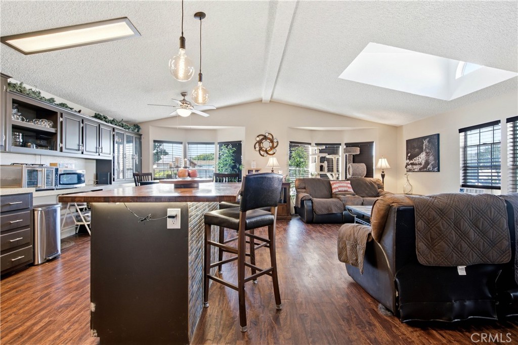 open- concept living & kitchen - 1925 E La Veta Avenue 49, Orange CA 92866 - photo 8