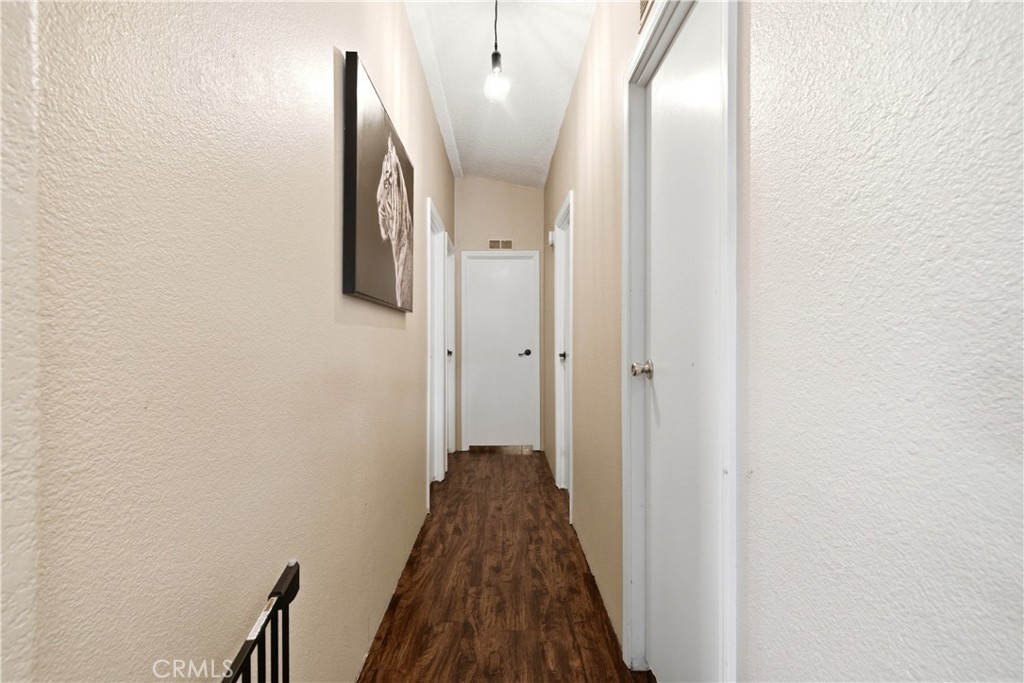 Interior Hallway - 1925 E La Veta Avenue 49, Orange CA 92866 - photo 20