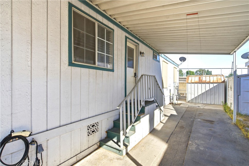 covered Carport & side entry - 1925 E La Veta Avenue 49, Orange CA 92866 - photo 43