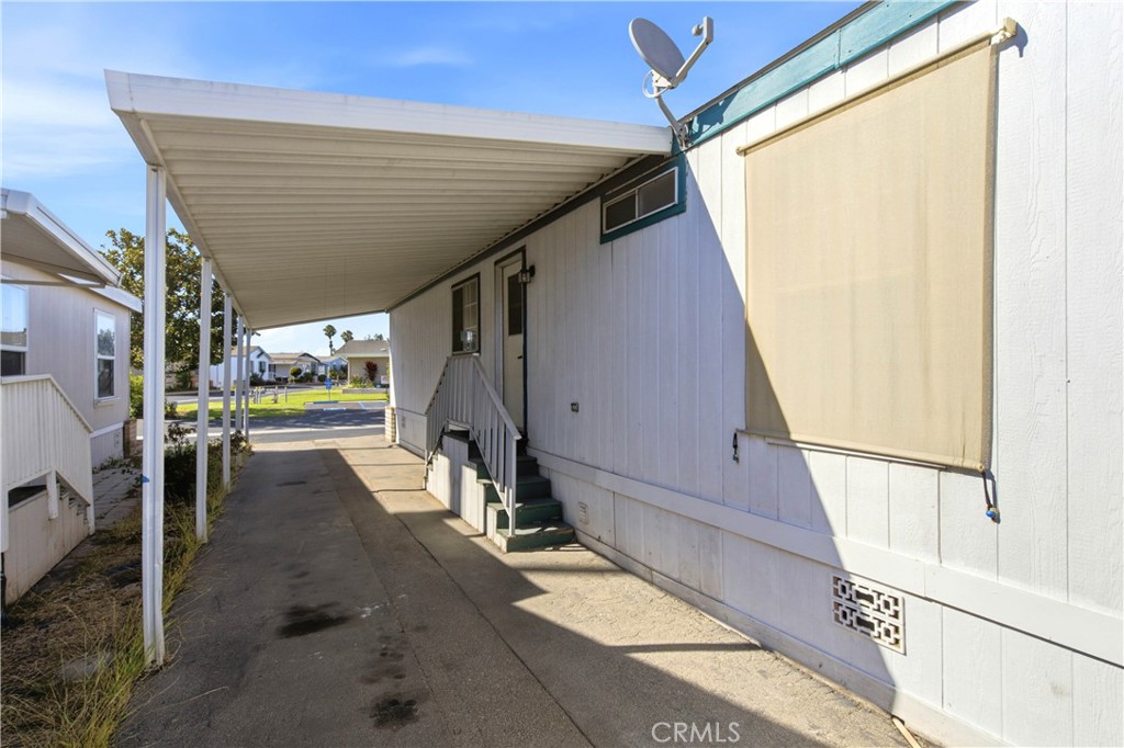 Spacious Covered Carport - 1925 E La Veta Avenue 49, Orange CA 92866 - photo 44