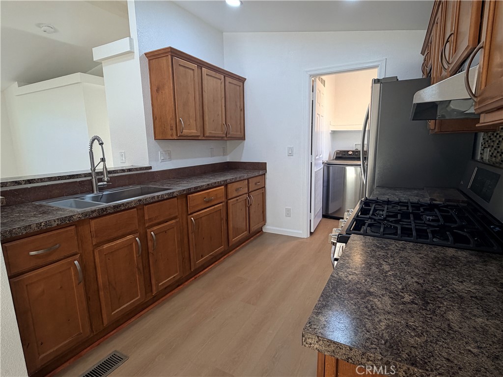 1931 E Meats Avenue 5, Orange CA 92865 - photo 8