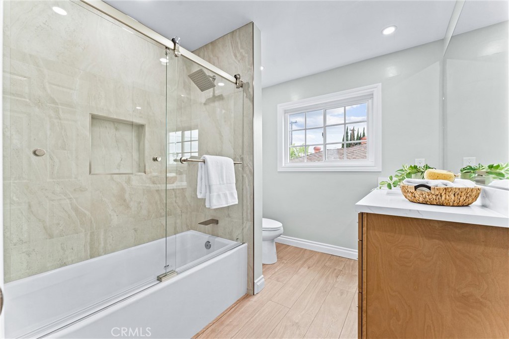 4th Bathroom Full - Upstairs Hall - 1972 N Fern Street, Orange CA 92867 - photo 26