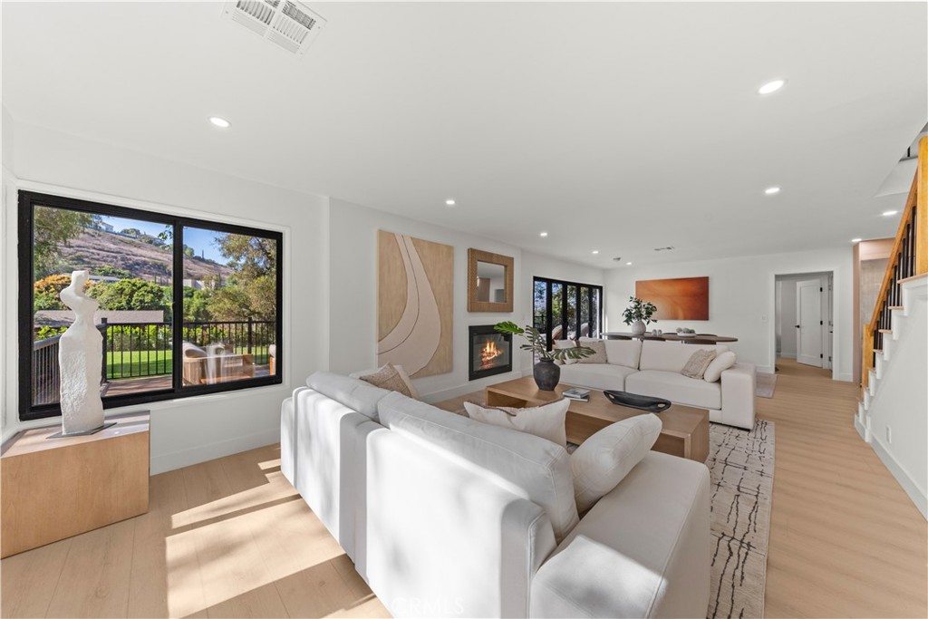 20031 E Chapman, Orange CA 92869 - photo 15