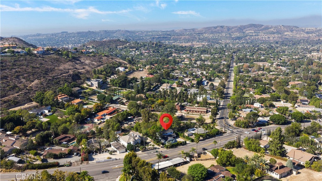 20031 E Chapman, Orange CA 92869 - photo 52