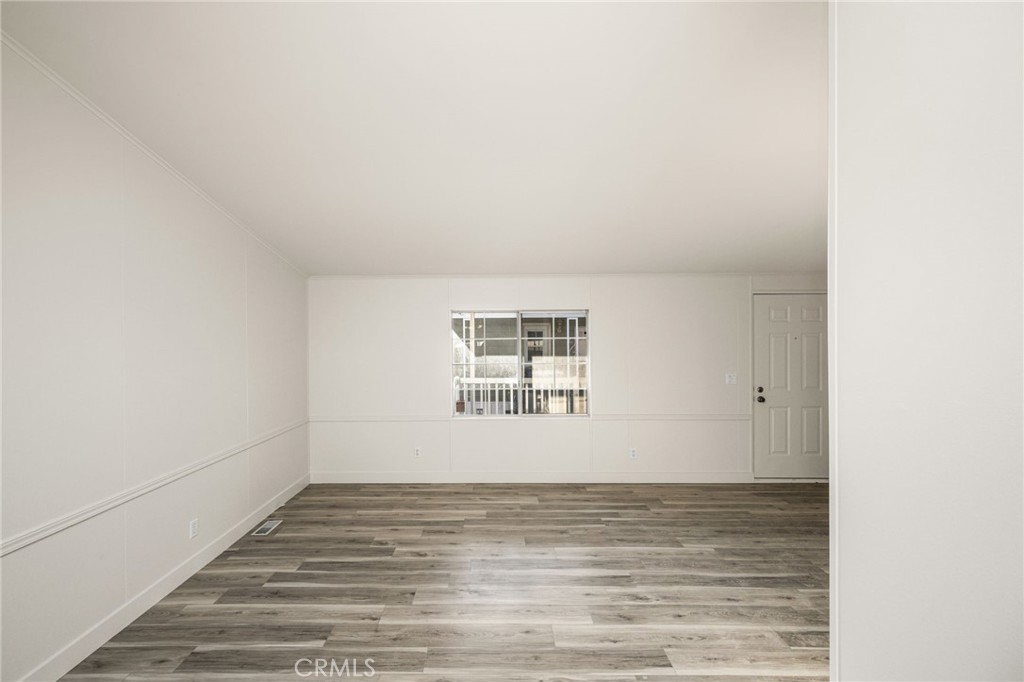 201 Collins Avenue W 47, Orange CA 92867 - photo 9