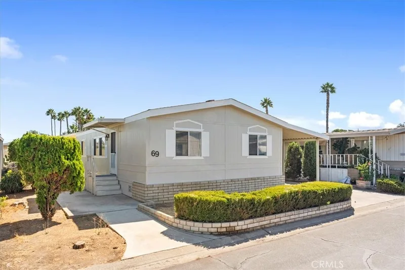 201 W Collins Avenue 69, Orange, CA 92867