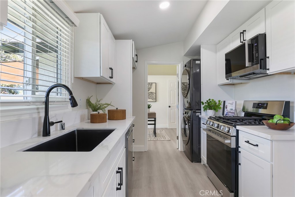 2037 W Arbor, Orange CA 92868 - photo 4