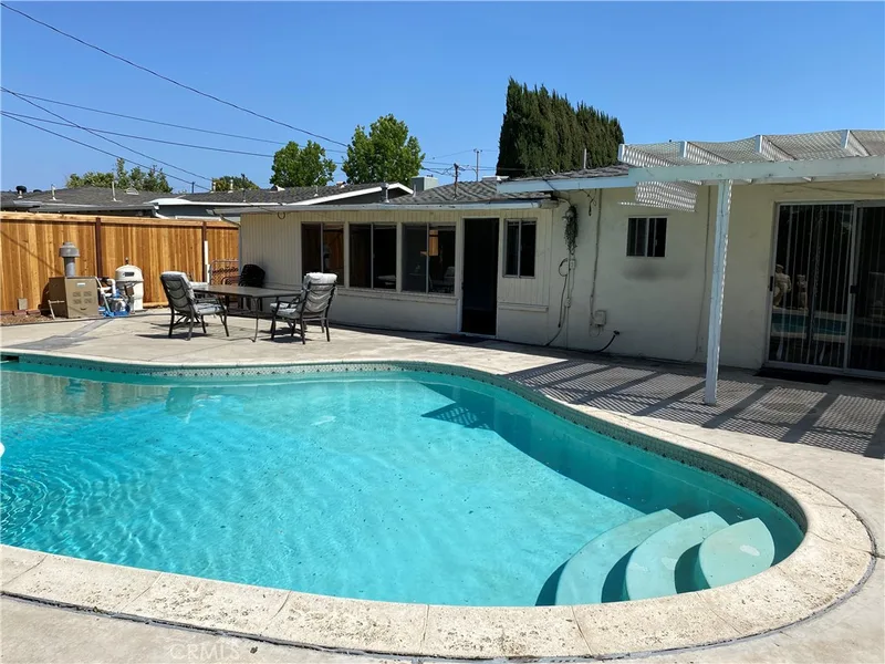 209 E Wilson Avenue, Orange, CA 92867