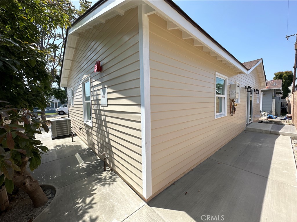 211 N Parker Street, Orange CA 92868 - photo 43