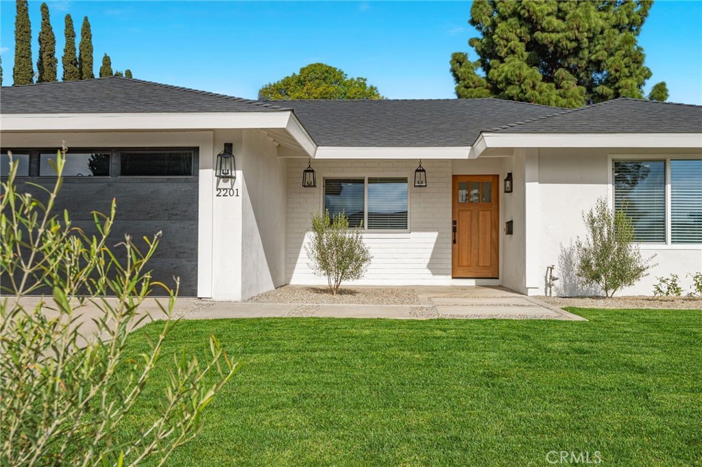 2201 E Oakmont, Orange CA 92867 - photo 1