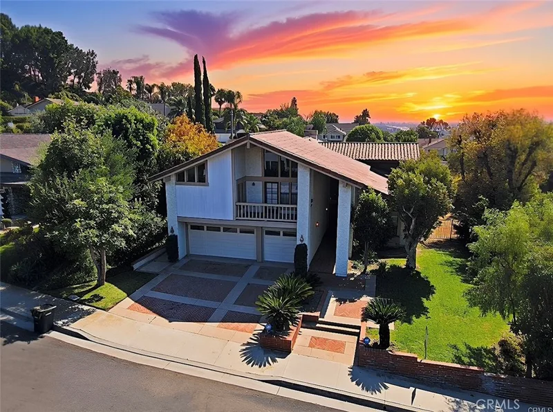 2230 E Vista Mesa, Orange, CA 92867