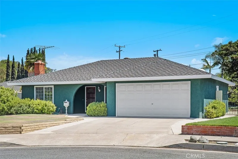 2233 E Everett Place, Orange, CA 92867