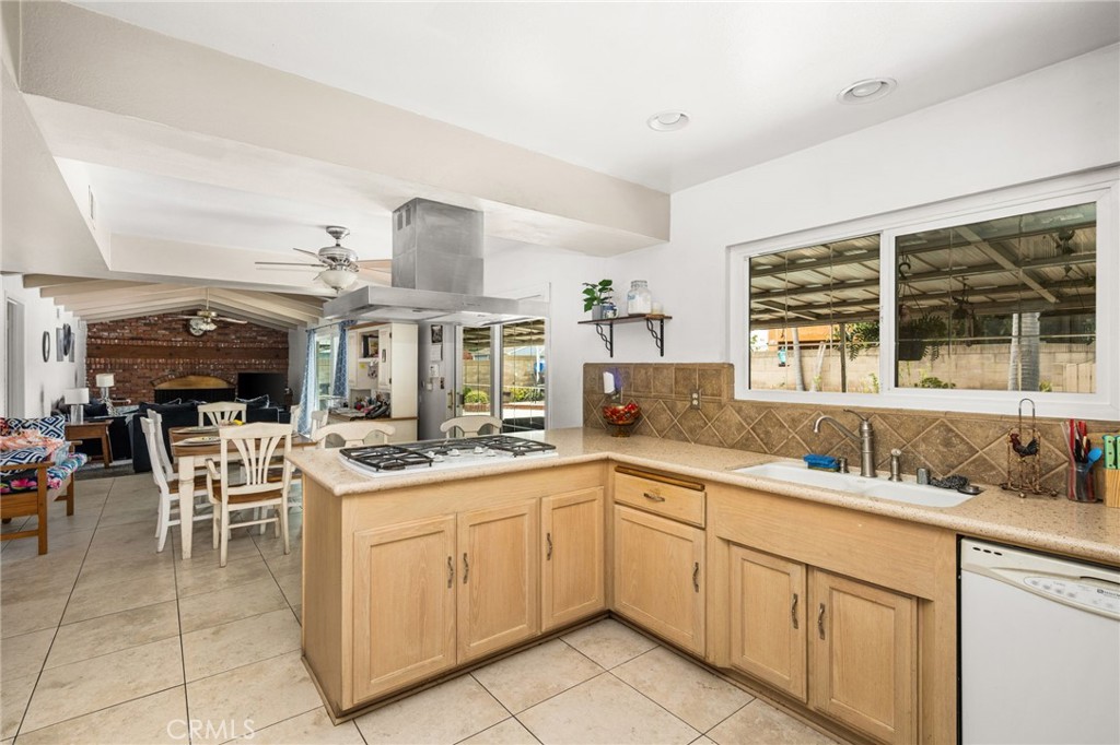 2530 E Dorothy Drive, Orange CA 92869 - photo 8