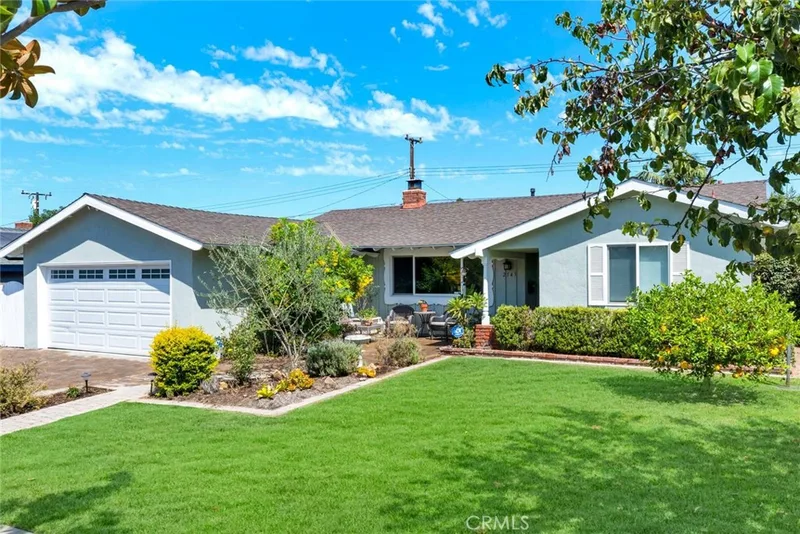 2543 E Coolidge, Orange