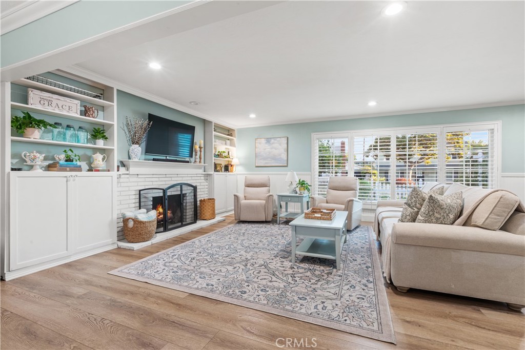 Living Room - 2647 E Wilson Avenue, Orange CA 92867 - photo 13