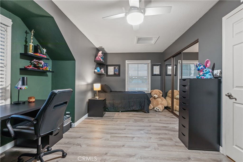 2nd expansive upstairs bedroom - 2647 E Wilson Avenue, Orange CA 92867 - photo 32