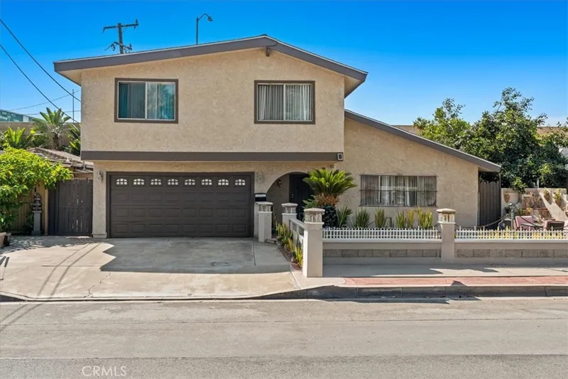 272 N Donneybrooke Street, Orange, CA 92868
